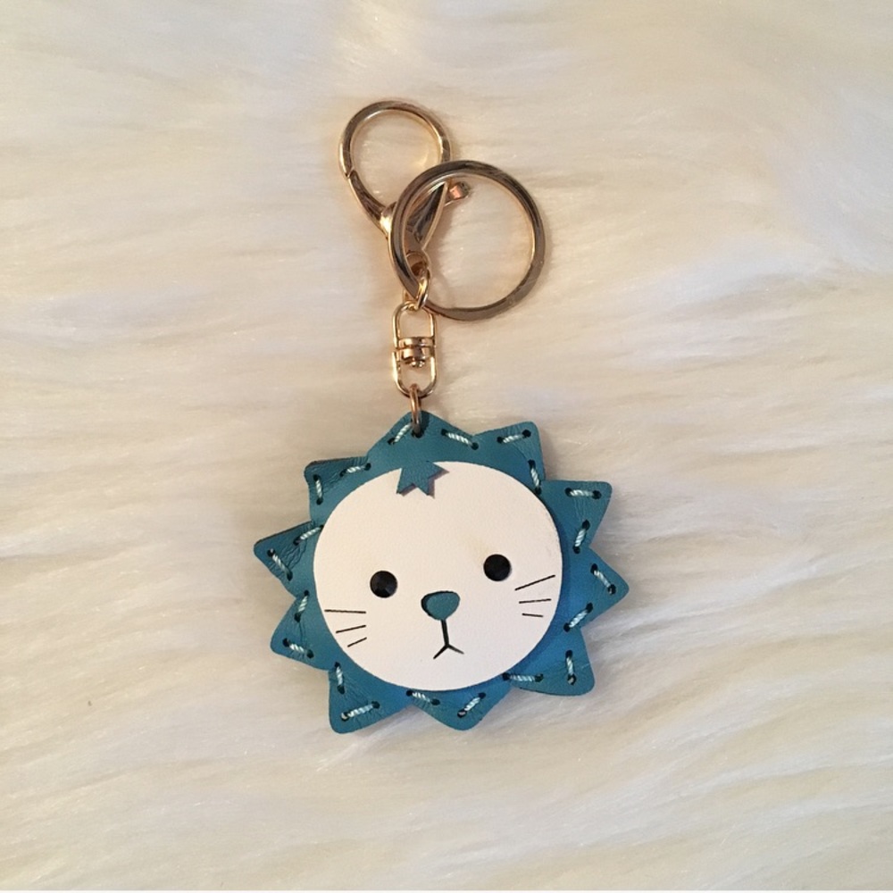 Kawaii Blue and White Lion Head Keyring